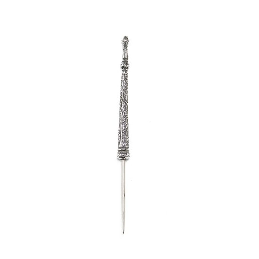 This beautiful Elizabethan Laying Tool helps you lay threads and stitches neatly